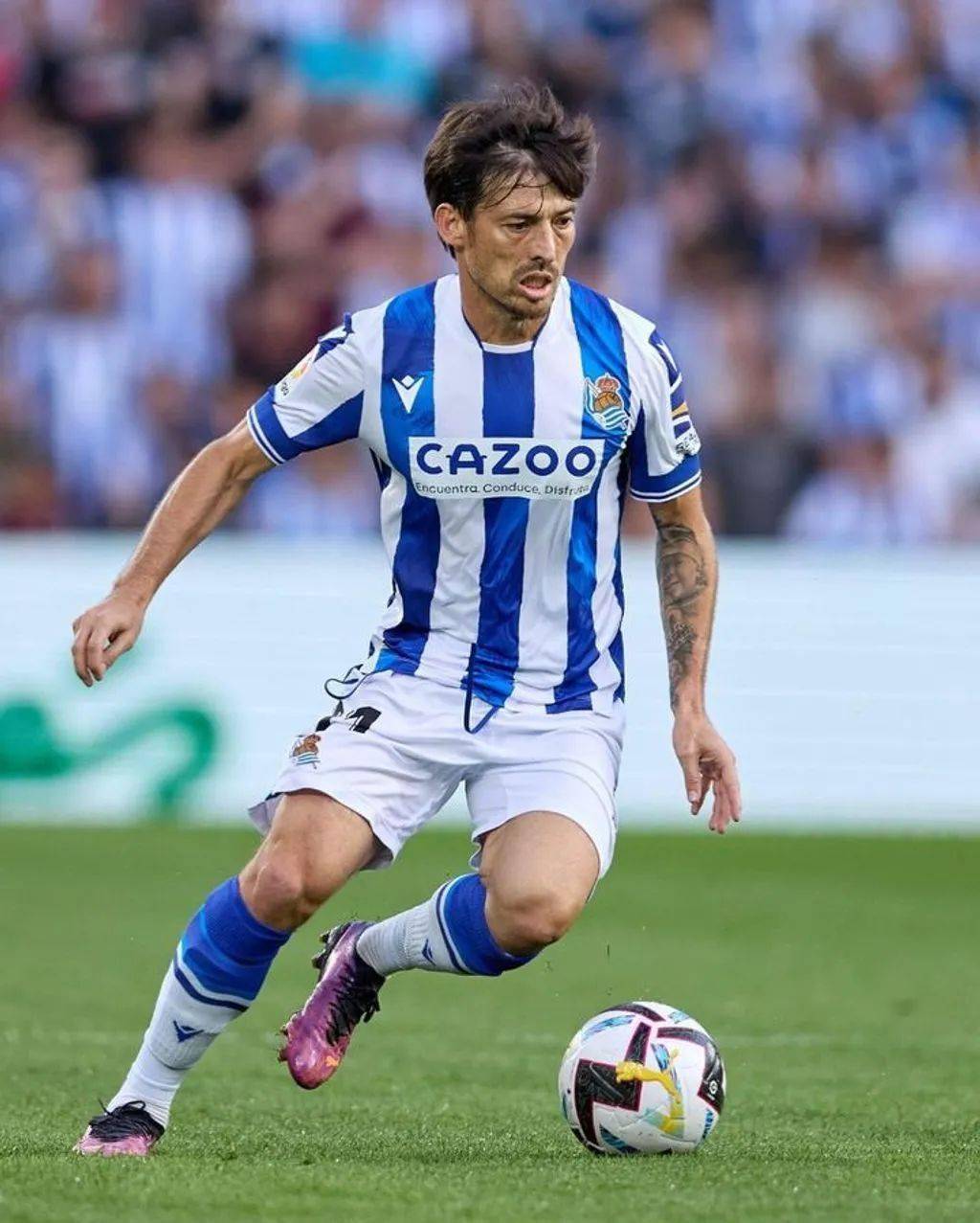 风云突变瓦伦西亚赛后更衣室发声；中超版图或变；话题不断；赛季目标并未改变的简单介绍