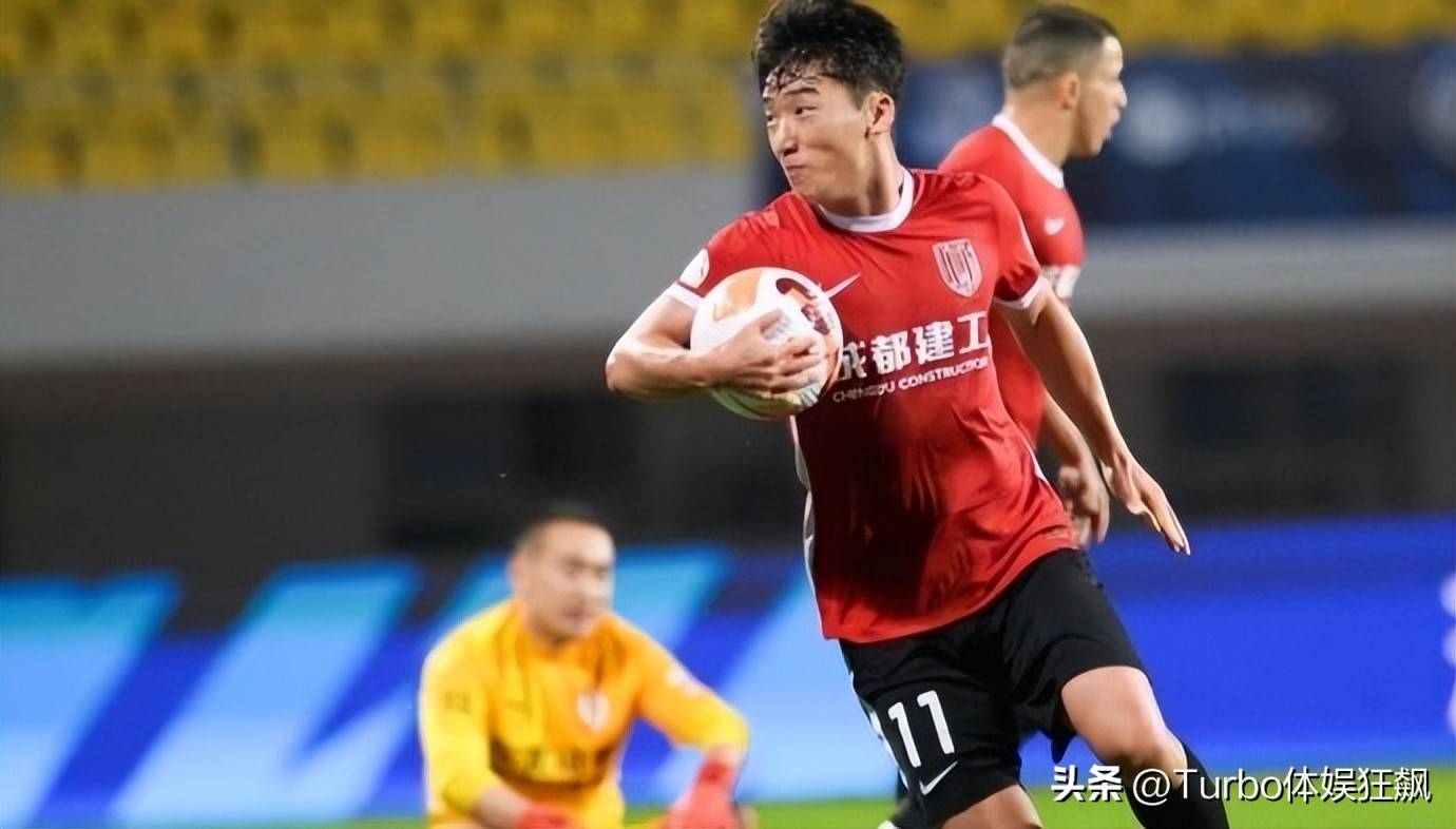 德国杯清晨走向成谜，成都蓉城更衣室发声，质疑声仍在，高层口径保持一致的简单介绍